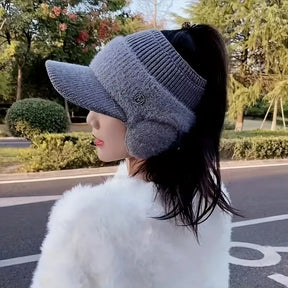 Winter Hat : Muts Dames Zwart - Wintermuts met Oorflappen in Grijs van Pantino