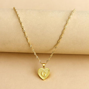 Necklace : Initiaal Hart Hanger in Gold G van Pantino