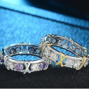 Ring : Exceptional Ring - Vergulde Luxueuze Ring - Wit+Lila in van Pantino