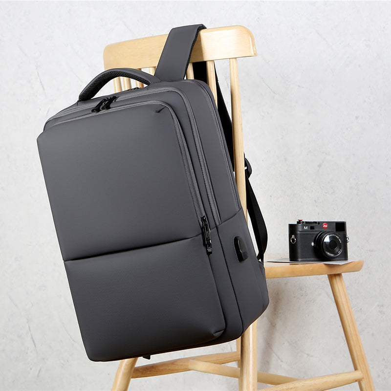 bags : Rugzak Heren Zwart - Stroomlijn Executive Waterdichte Laptoprugzak in van Pantino