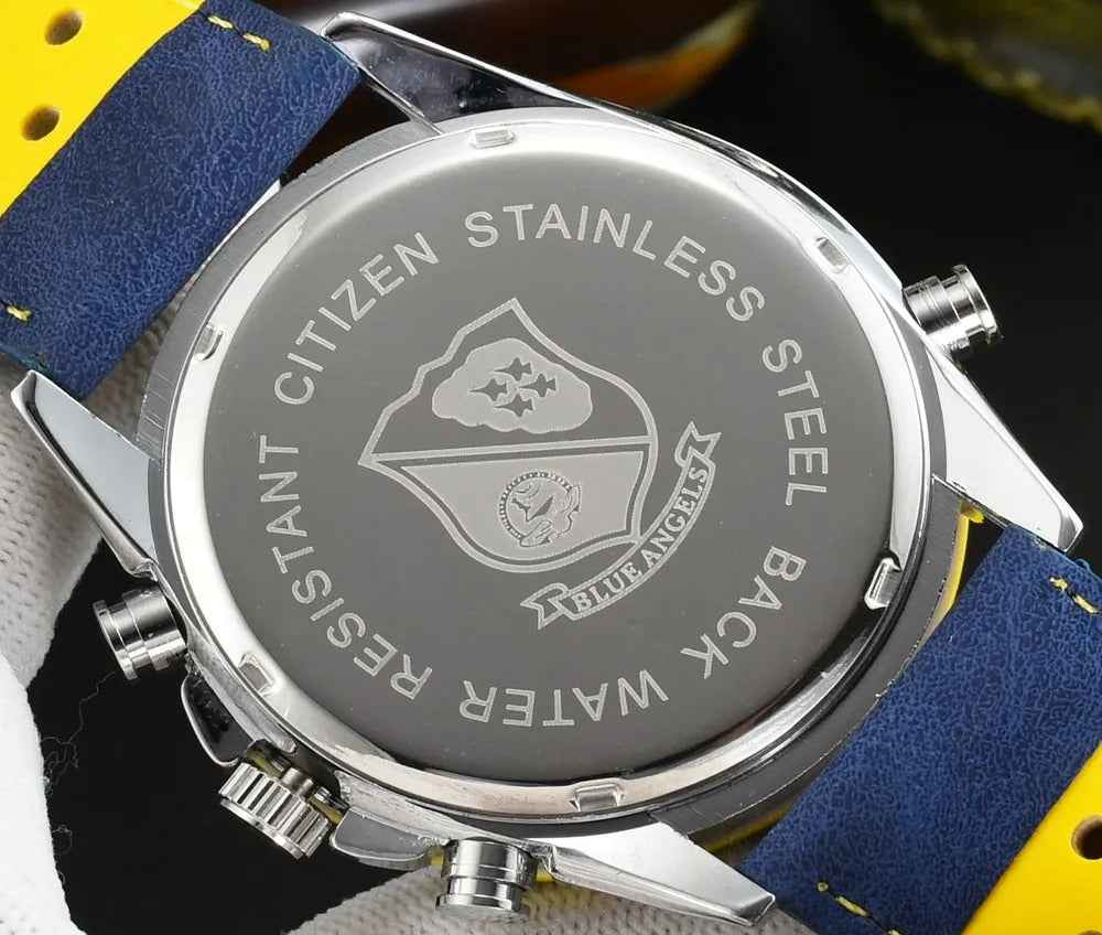 Watch : MultiSteel herenchronograafhorloge, leren band, elegant en nauwkeurig in van Pantino