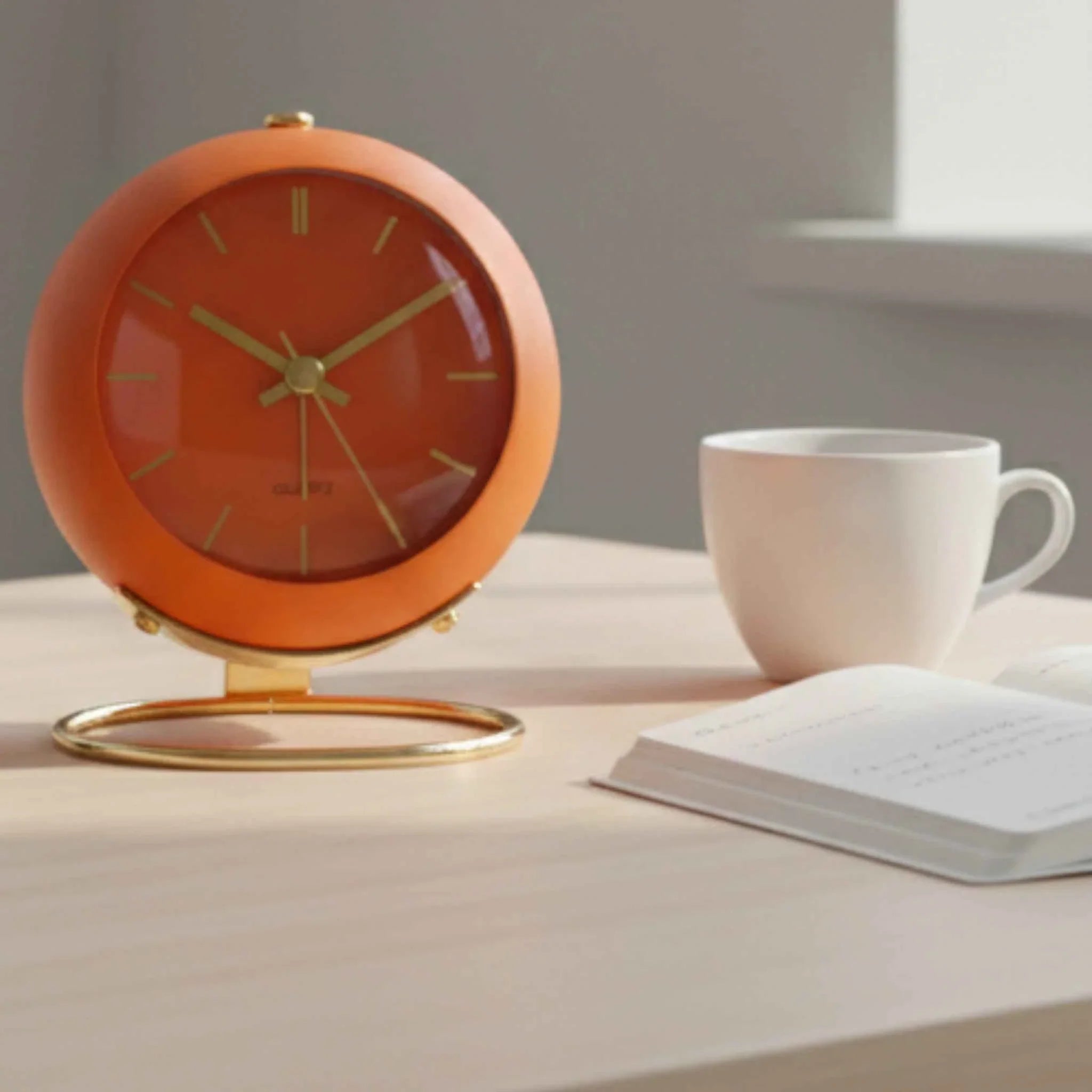 Horloges : Stille Kwarts Bureauwekker - Vintage Tafelklok voor Slaapkamer/Kantoor in van Pantinoshop