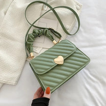 bags : Draagtas met Hart - Khaki in Groen van Pantino