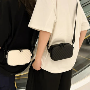 bags : Freya Hartschalentasche Zwart in van Pantino