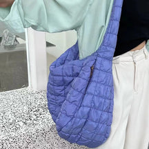 bags : Trendy Puffy Sling Bag voor Vrouwen - Paars Groot in Paars groot van Pantino