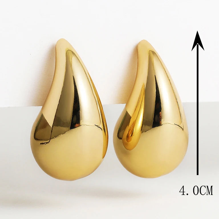 Earrings : Oorbellen Goud - SparkleAura - Met Druppel in Goud 4cm van Pantino