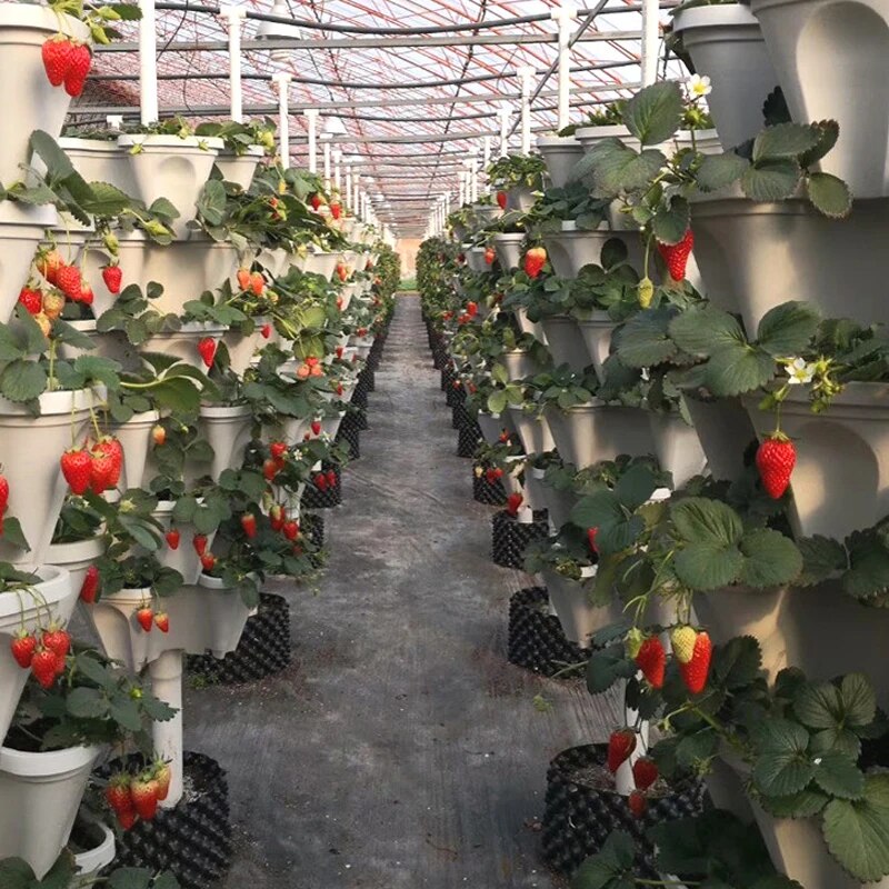 home & garden : PlantTower - Rood - Woonaccessoire in van Pantino