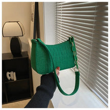 bags : Halvemaan Zadeltas Dames Donkerroze - Geribbeld Design - Synthetisch Leer in Groen van Pantino