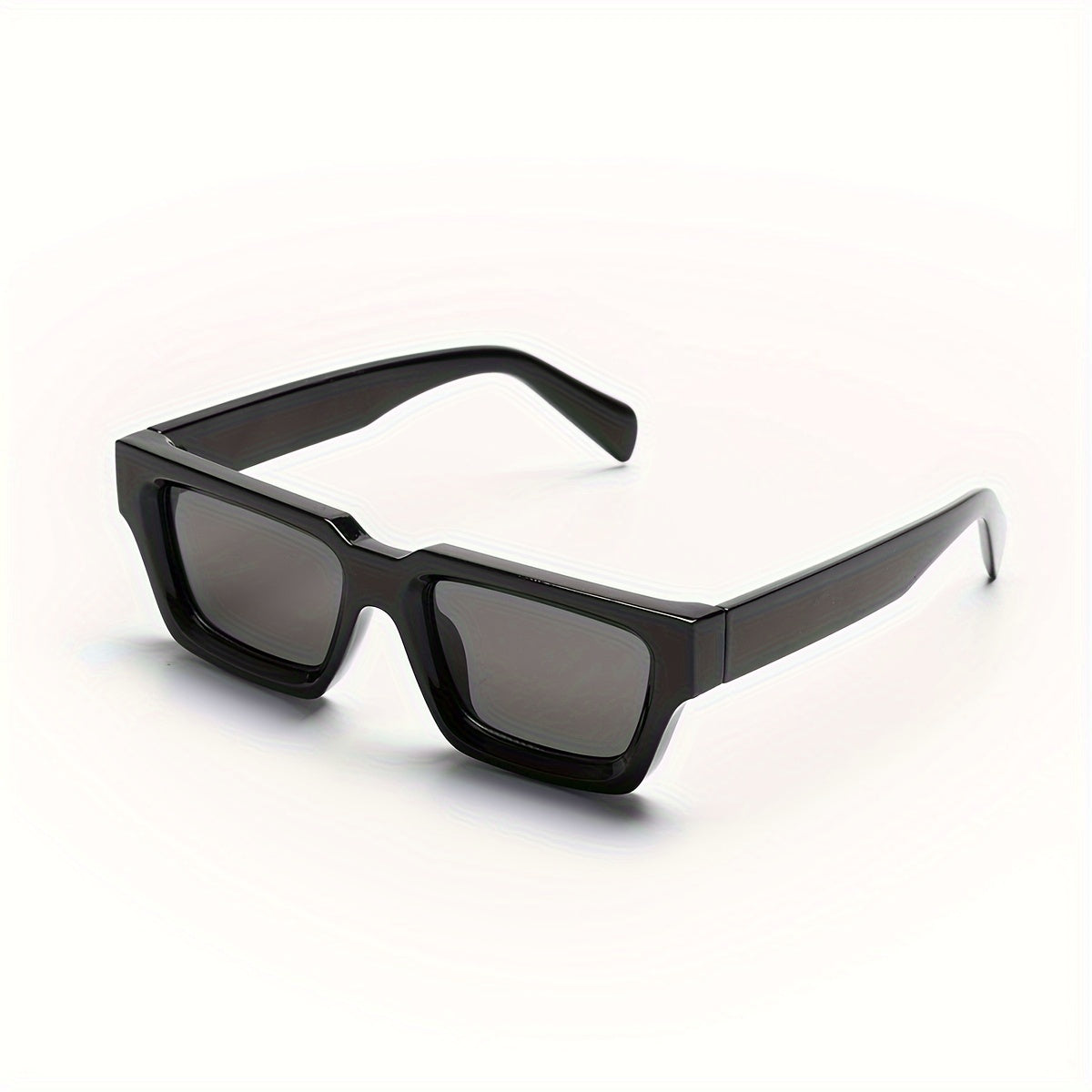 Sunglasses : Zonnebril Dames Zwart - Stoere Vierkante met Retro Uitstraling in Zwart Frame Helemaal Grijs van Pantino