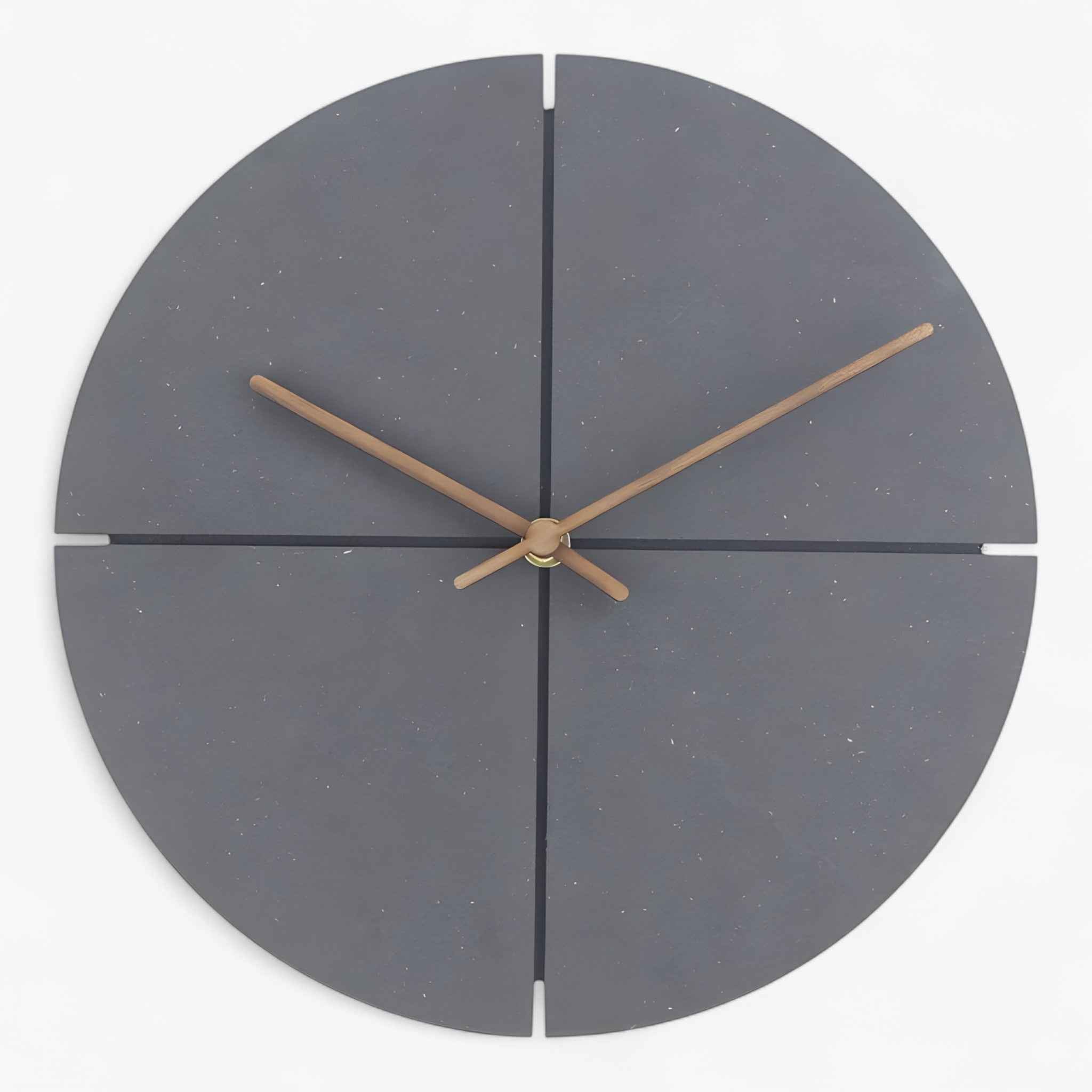Wall Clocks : Dames Houten Wandklok in Grigio van Pantinoshop