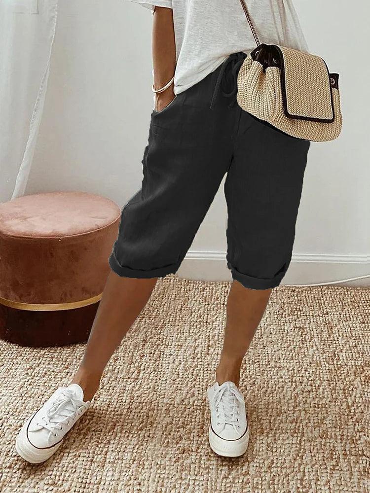 skirts : Pantalon capri en coton-lin à cordon, coupe décontractée Femme in Noir van Pantino