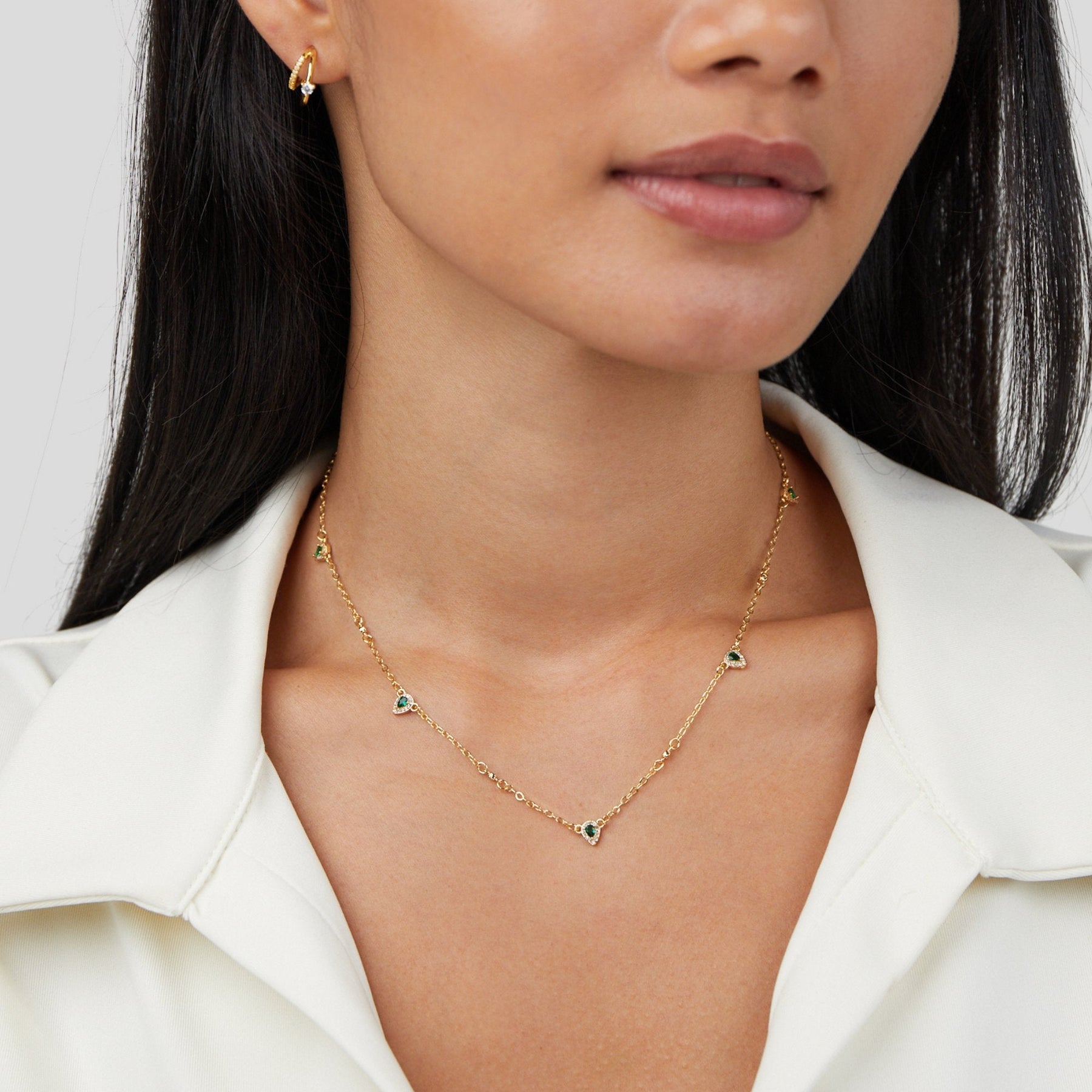 Necklace : Ketting Goud - Smaragd Crystal 38 Cm in van Pantino