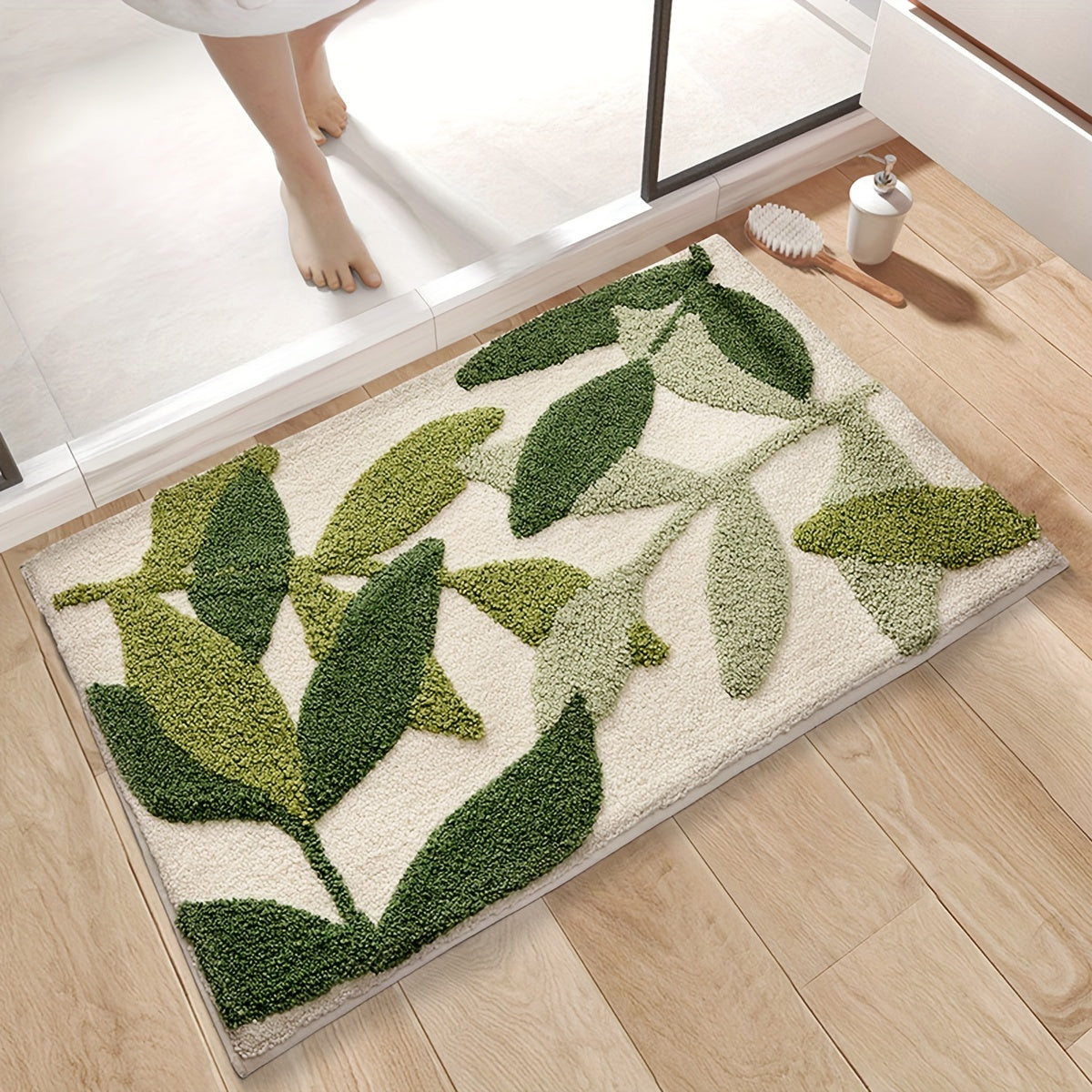 home & garden : Absorberende Badkamermat met Bladerpatroon in van Pantino