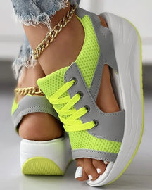 Sandals : On Sandalen Dames - Perfect voor een Trendy en Gemakkelijke Stijl - Zwart in Groen van Pantino