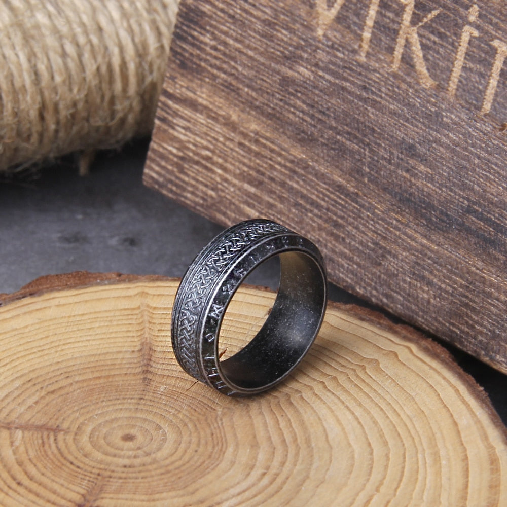 Ring : Elegant Keltisch Erfgoed Roestvrij Staal in Black van Pantino