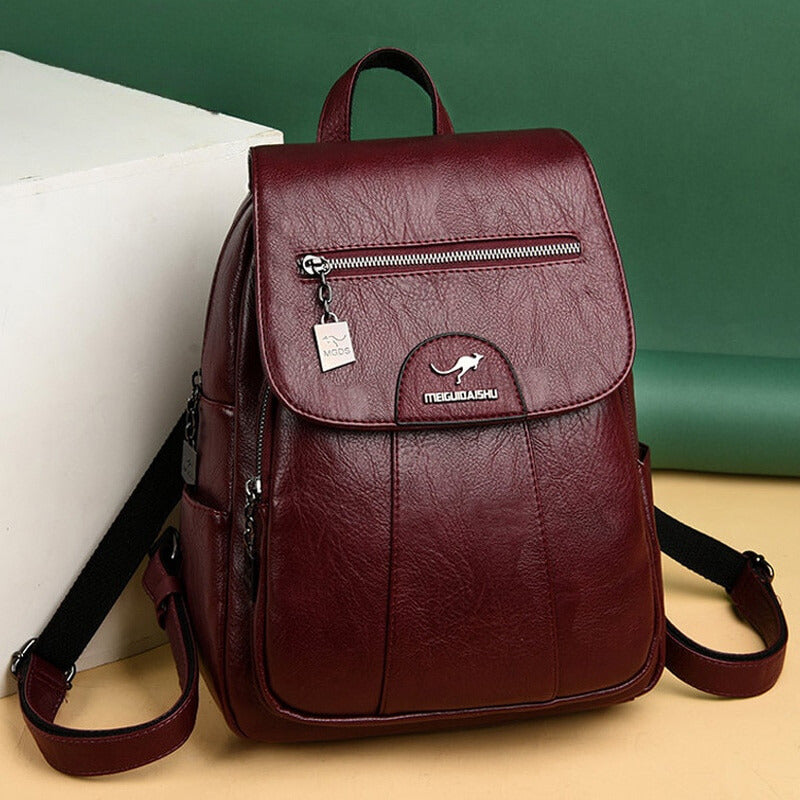 bags : Leren Dames Rugtas Zwart - Stijlvol & Ruim voor Dagelijks Gebruik in Wine red van Pantino