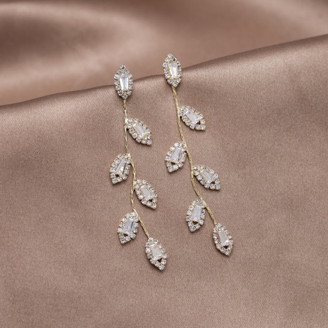 Earrings : Gold Crystal Vine Ketting - Goud Kristal Sieraad in van Pantino