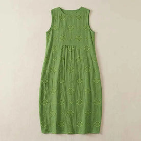 women's dress : Élodie | Elegante oversized mouwloze jurk met borduursels voor een verfijnde look in Groen van Pantinoshop