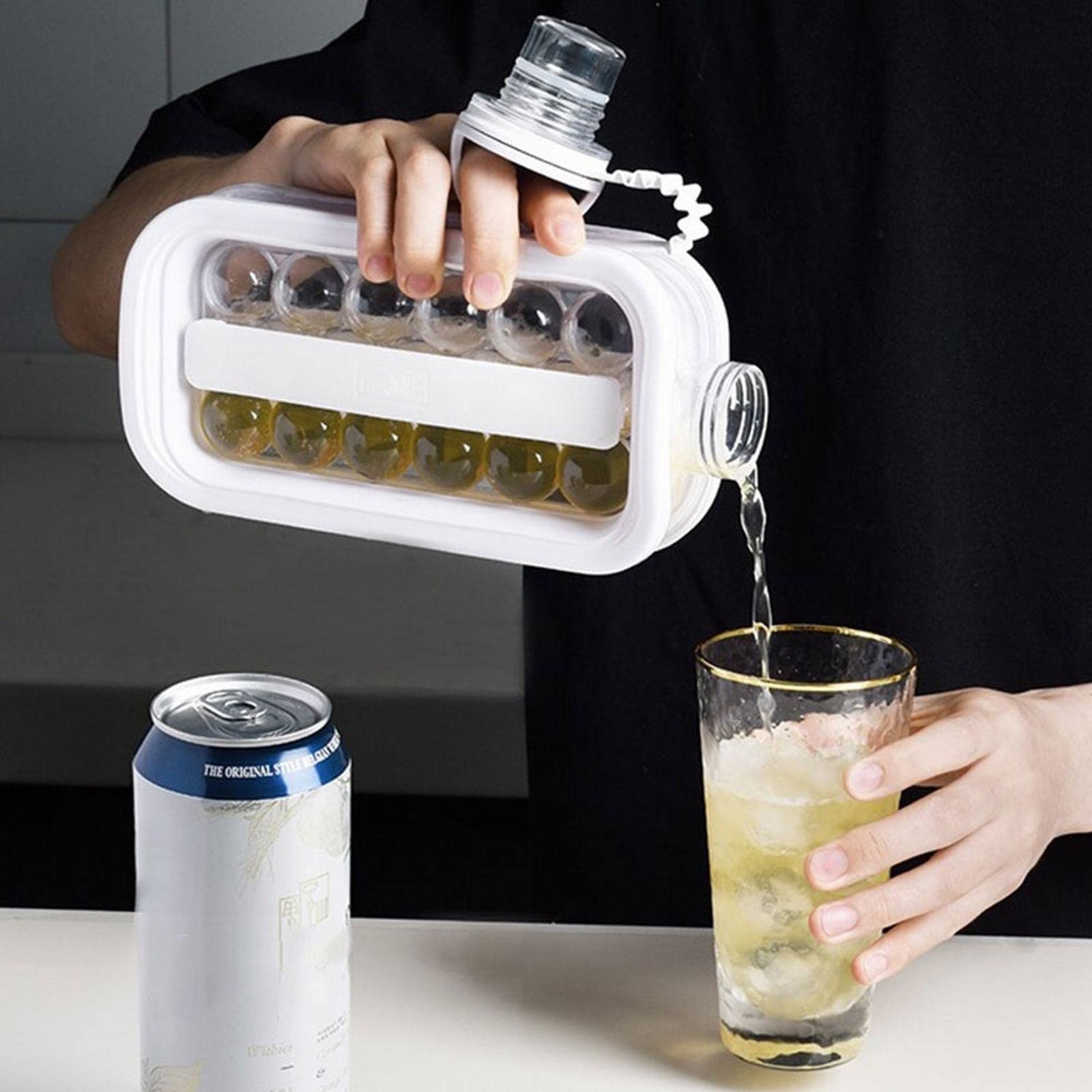 home & garden : Ijsblokjesmaker grijs - Siliconen ijsblokjes machine voor thuis, snel en eenvoudig in Wit van Pantino