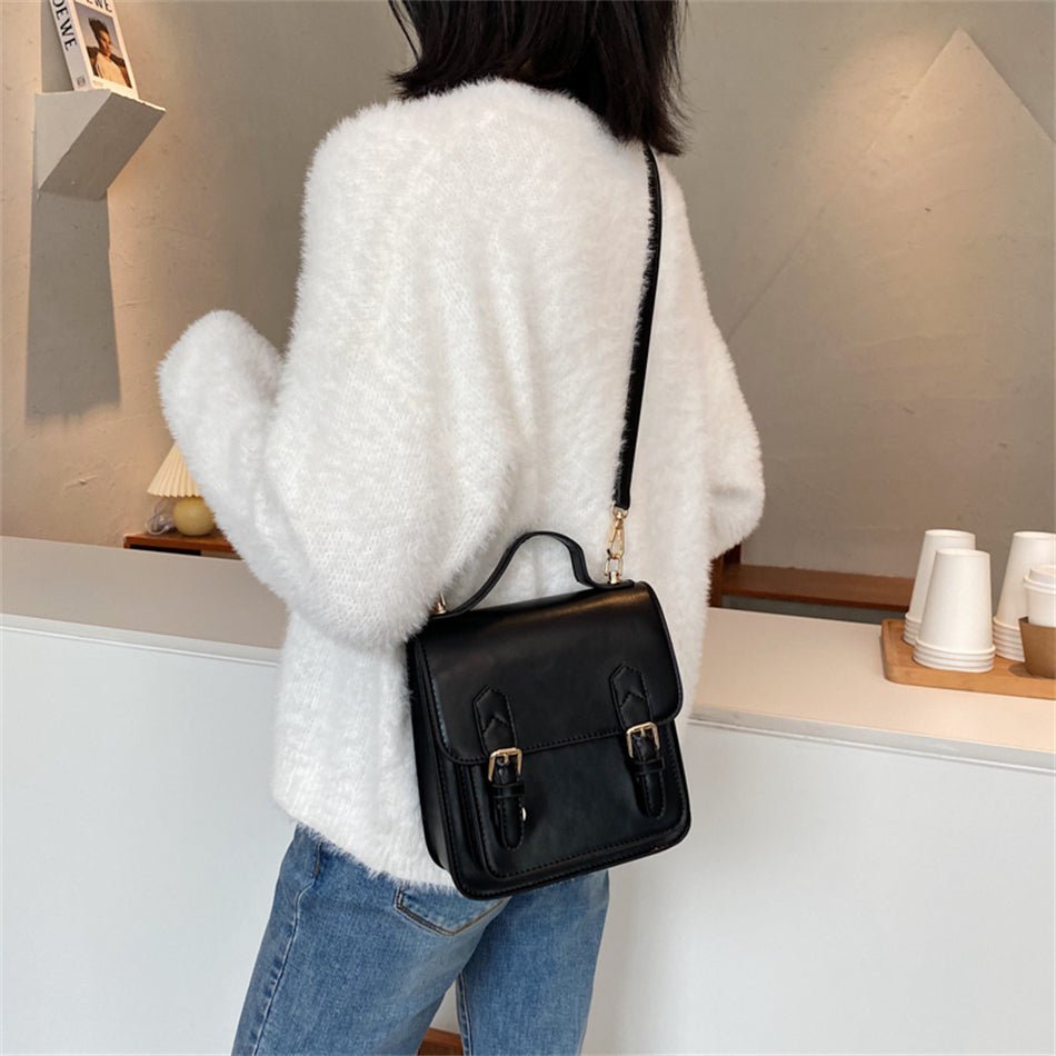 bags : Crossbody Tas Dames Zwart - Mini 5cm Sleutelhanger Formaat - Kunstleer in van Pantino