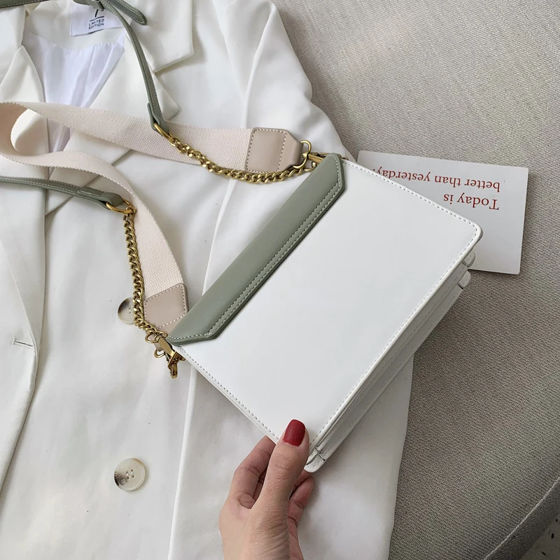 bags : Dames Crossbody-Tas van Groen Leer met Zachte Textuur en Klep Sluiting in van Pantino