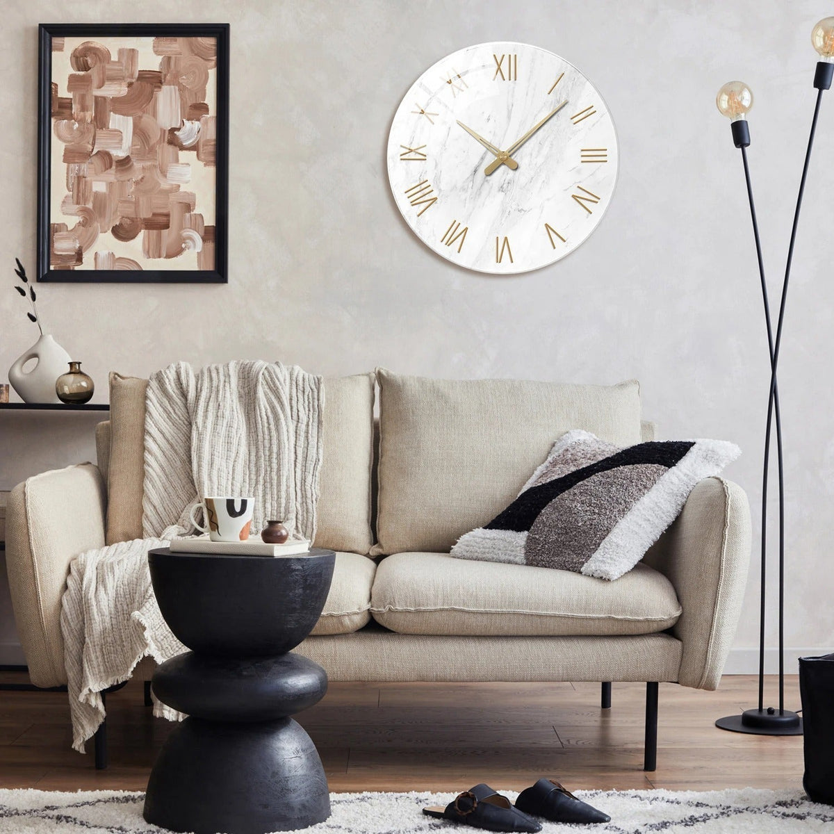 Marmerlook Wandklok – Gouden Romeinse Cijfers en Klassieke Elegantie