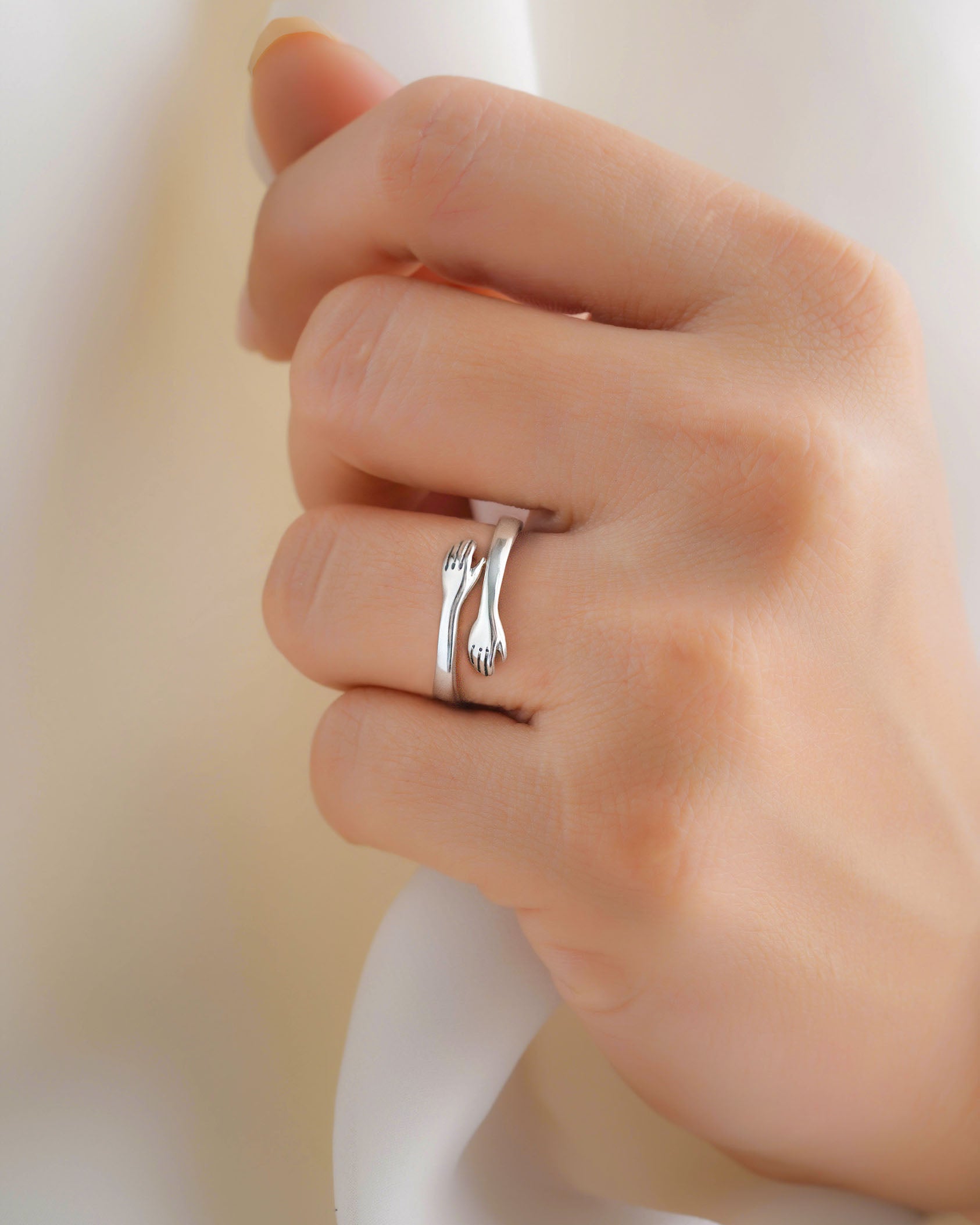 Ring : Hug Ring Zilver - Accessoire in van Pantino