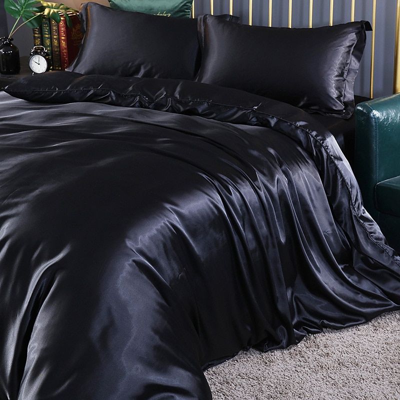 home & garden : Zijde Beddengoed Set (4 St) - Satijn in Zwart van Pantino