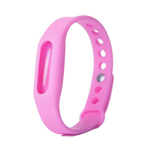 Insect Repellent Wristband : WristRepel - Waterdichte Insectenwerende Polsband - Zwart in Roze van Pantino