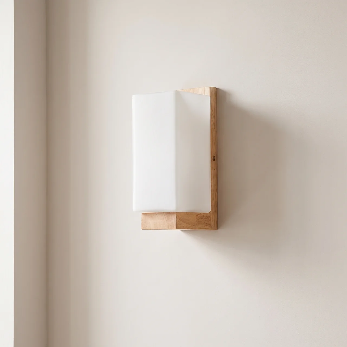Wandlamp met Rechthoekig Houten Kader en Glazen Kap
