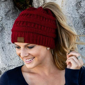 Ponytail Beanie : Ponytail Winter Beanie - Prachtige Beanies voor Jou Dames - Zwart in Rood van Pantino