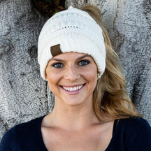 Ponytail Beanie : Ponytail Winter Beanie - Prachtige Beanies voor Jou Dames - Zwart in Wit van Pantino