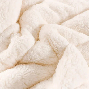 home & garden : SneeuwZacht - Winterdeken - Grijs in van Pantino