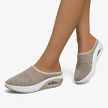 Slippers : Slippers Dames Zwart - Ademend Comfortabele Mesh in Beige van Pantino