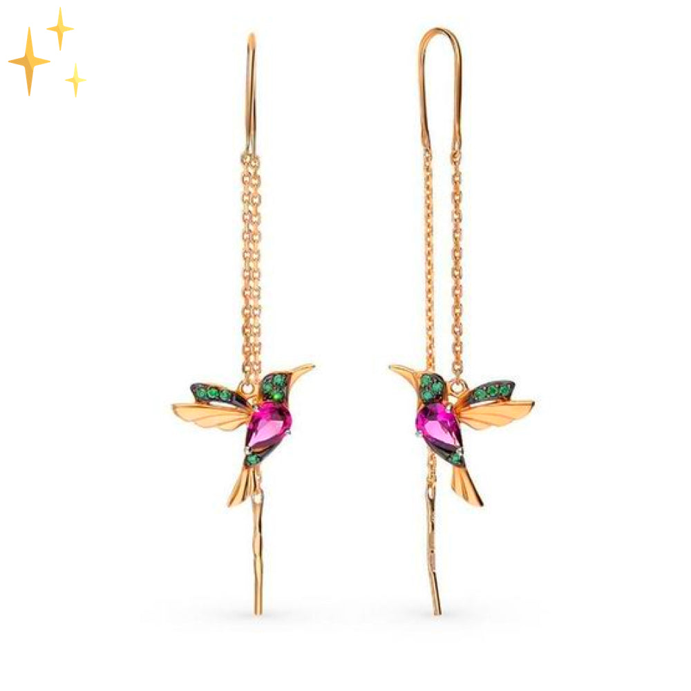 Earrings : Kolibrie Schitterende Gouden Oorhangers met Glinsterende Steentjes voor een Chique Uitstraling in van Pantino