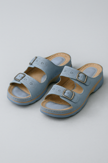 Sandals : Lichtgewicht ademende comfort zomer orthopedische sandalen voor heren voor diabetici en gevoelige voeten in Lichtblauw van Pantino