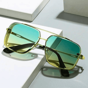 Eyeglasses : Leonard Buccino Zwarte Leren Heren Portemonnee - Compact & Stijlvol in Groen van Pantino