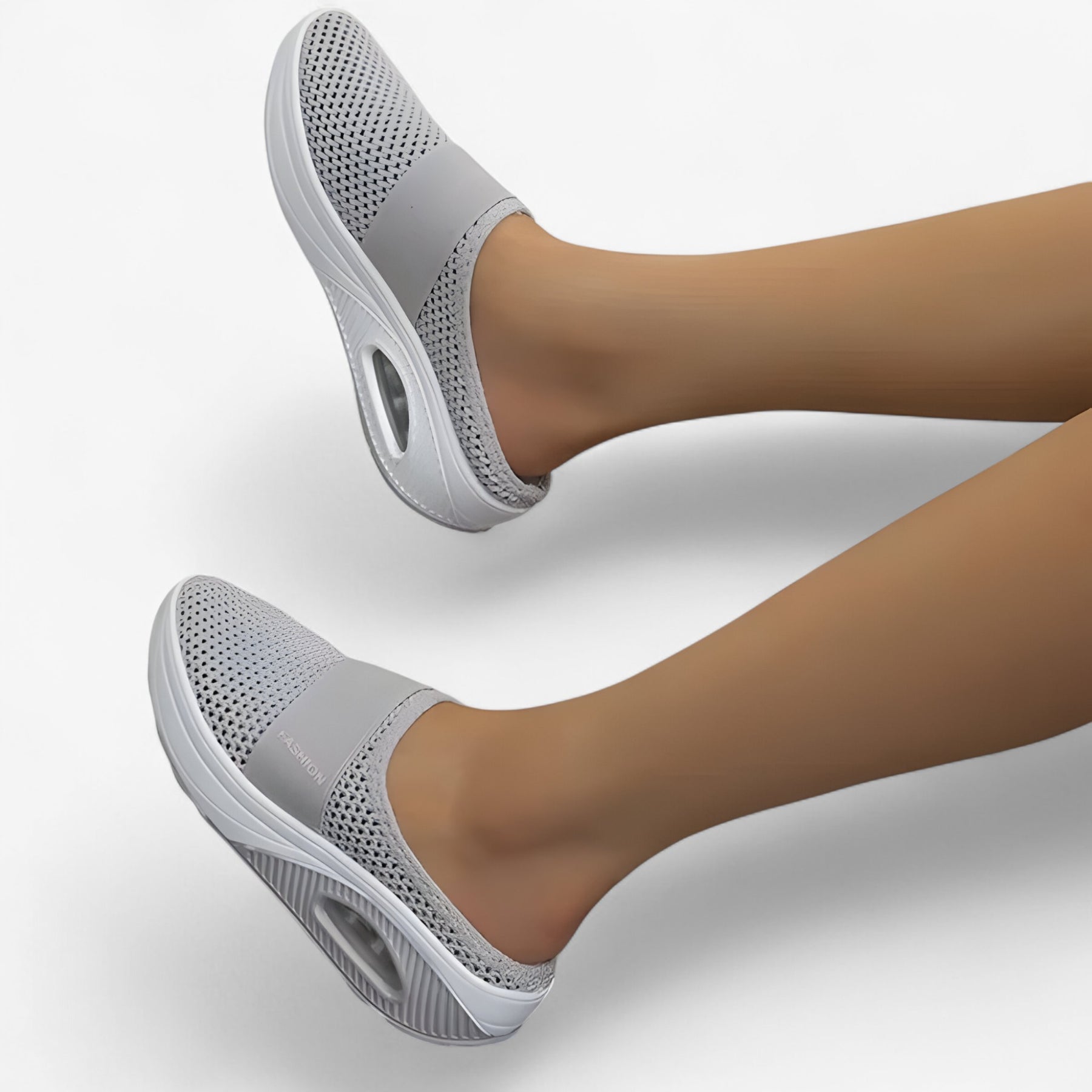 Slippers : Slippers Dames Zwart - Ademend Comfortabele Mesh in Grijs van Pantino