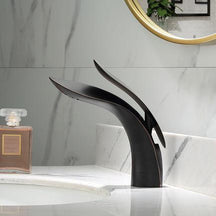 home & garden : Luxe Gebogen Badkamerkraan Roségoud - Elegant Design - RVS in Zwart van Pantino