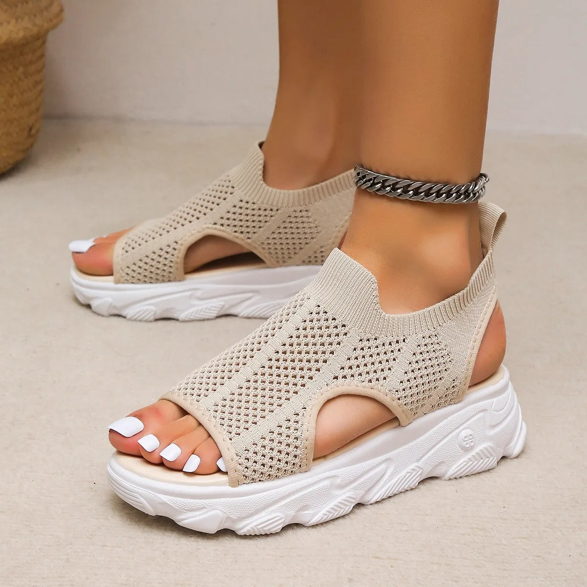 Sandals : Dames Scandinavische Sandalen - Beige Leren Comfortabele Zomersandalen in Beige van Pantino