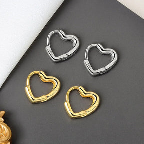 Earrings : Oorbellen Zilver - Dainty Love Studs - De Schattigste die Er zijn in van Pantino