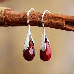 Earrings : Desire Vallende Druppel Gemstone van Rode Jaspis of Amethist in Rode Jaspis van Pantino