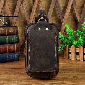 Belt Bag : Heuptasje voor heren in zwart leer – Elegant en praktisch voor dagelijks gebruik in van Pantino