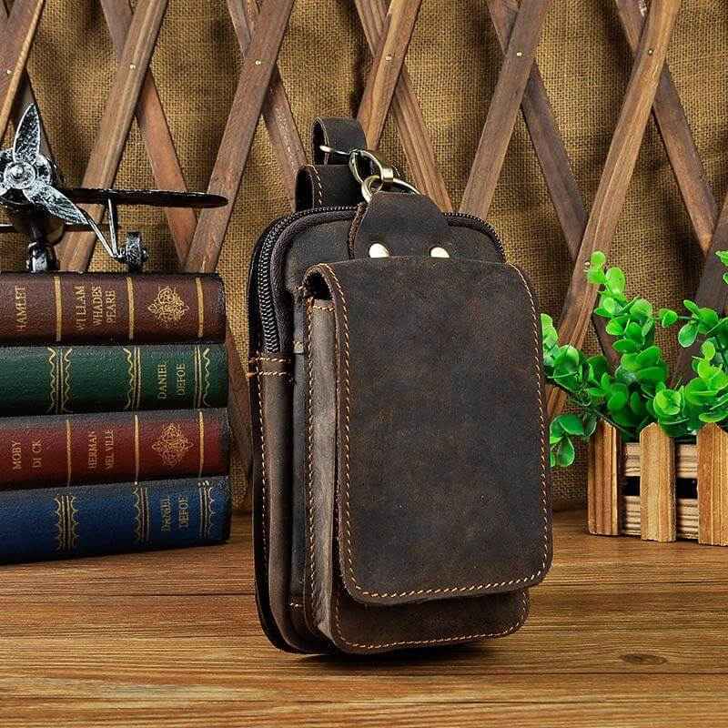 Belt Bag : Heuptasje voor heren in zwart leer – Elegant en praktisch voor dagelijks gebruik in van Pantino