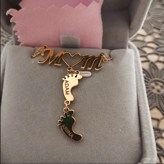 Necklace : Ketting Kinderen Zilver - Baby Voeten Moeder in Goud 8 voet van Pantino