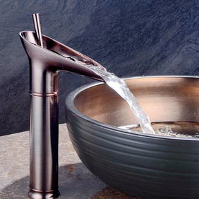 home & garden : Antieke Waterval Badkamer Wastafel Kraan - Zwart Kort in van Pantino