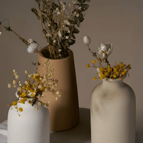 Woondecoratie : Vaas Set Keramiek - 2-Delig Woondecoratie - Minimalistisch in van Pantino
