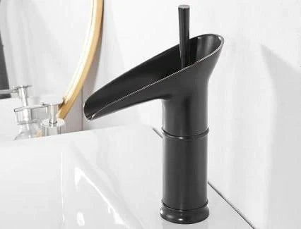 home & garden : Antieke Waterval Badkamer Wastafel Kraan - Zwart Kort in van Pantino