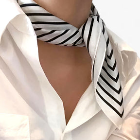 Scarf : Gouden Zijden Sjaal Dames - Luxe, Groot & Veelzijdig voor Elk Seizoen in van Pantino