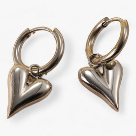 earrings : Hart Huggie Hoops - Anti-Aanslag Gouden Charme - Zilver in Zilver van Pantinoshop